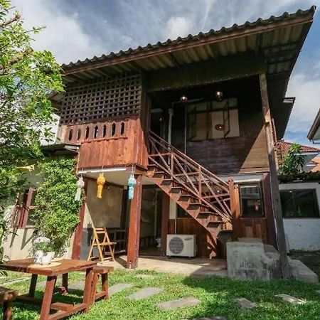 A Pousada Nearthepark Backpack House Chiang Mai Exterior foto